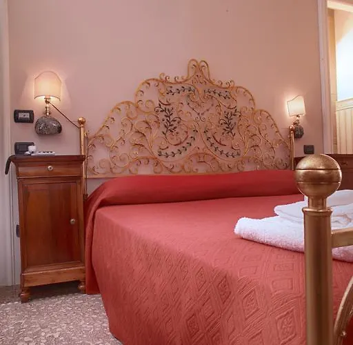 Πανσιόν Domus Real Cardello 4*